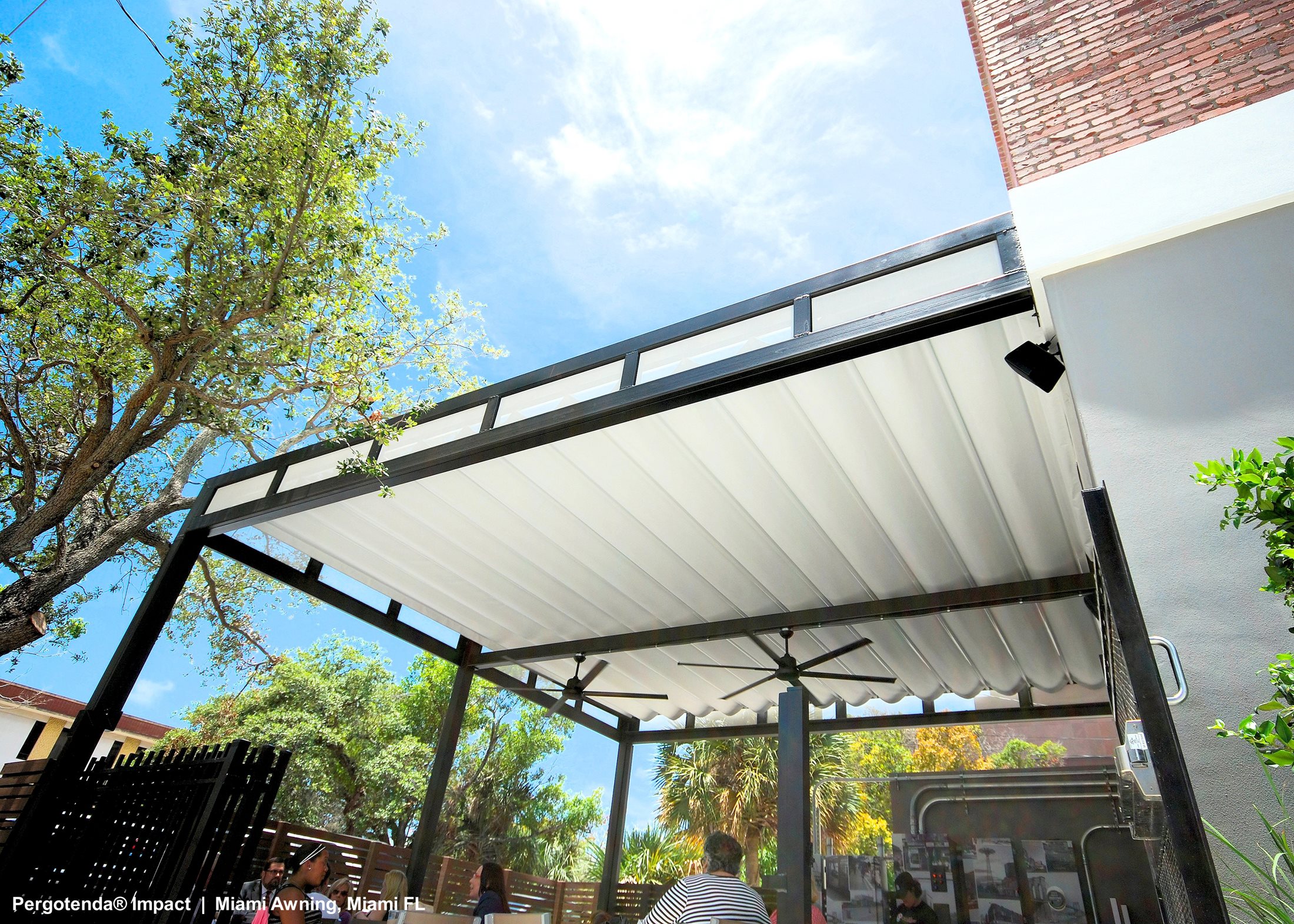 Retractable-fabric-roof-canopy-by-Miami-Awning-Co-3-ADJ.jpg